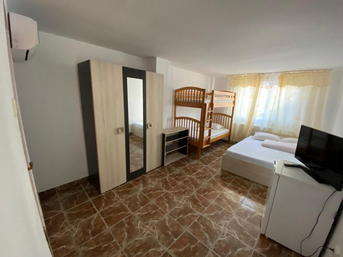 Hotel Casa Ciobi à Două Mai Extérieur photo